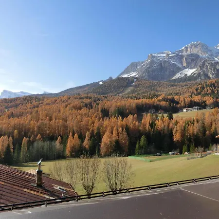 Daire Romantic Cortina dʼAmpezzo